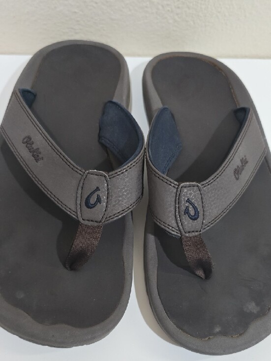 OluKai \'Ohana Men\'s Brown Flip-Flop with Navy Accents main image 12
